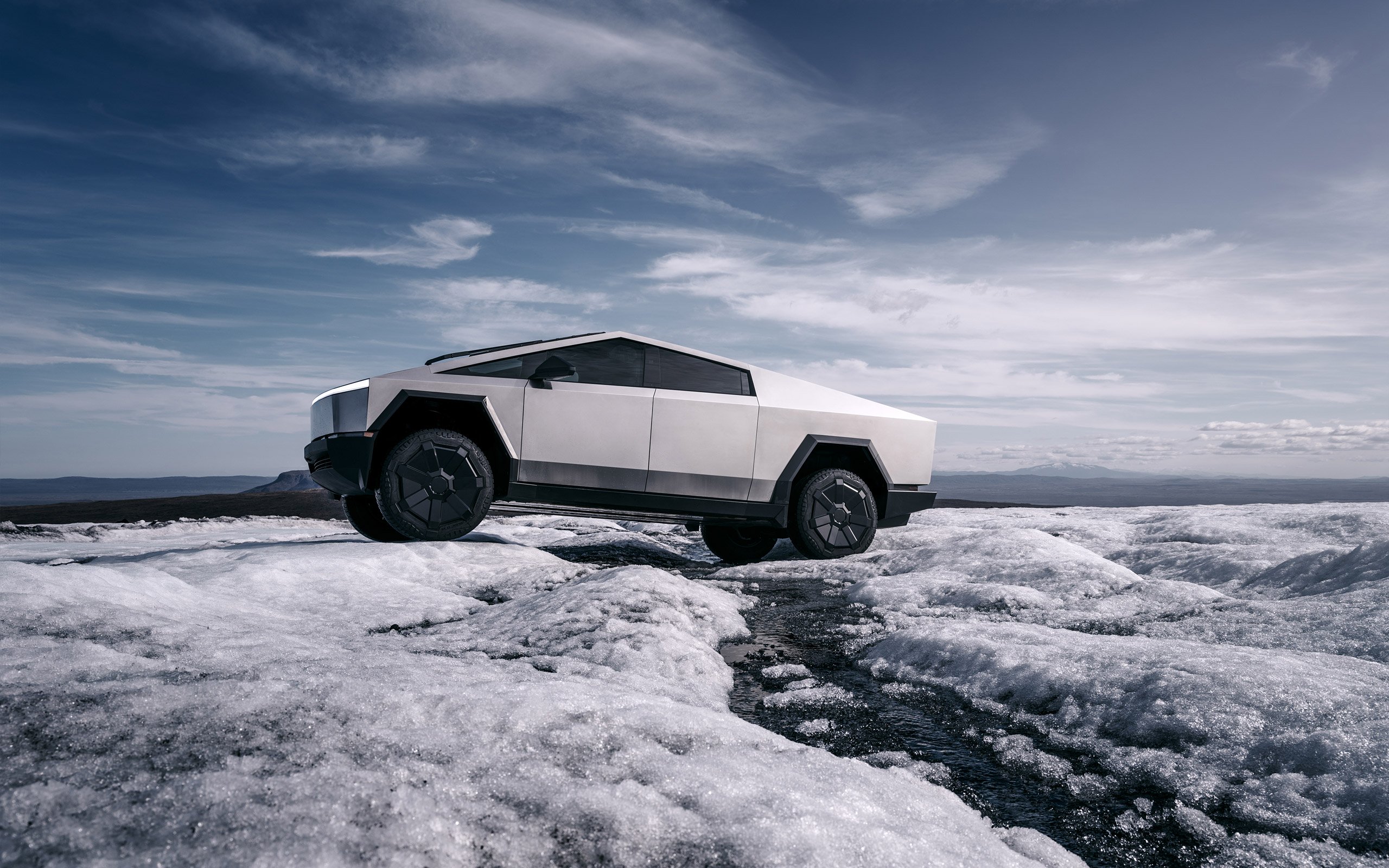 2026 Tesla Cybertruck side profile